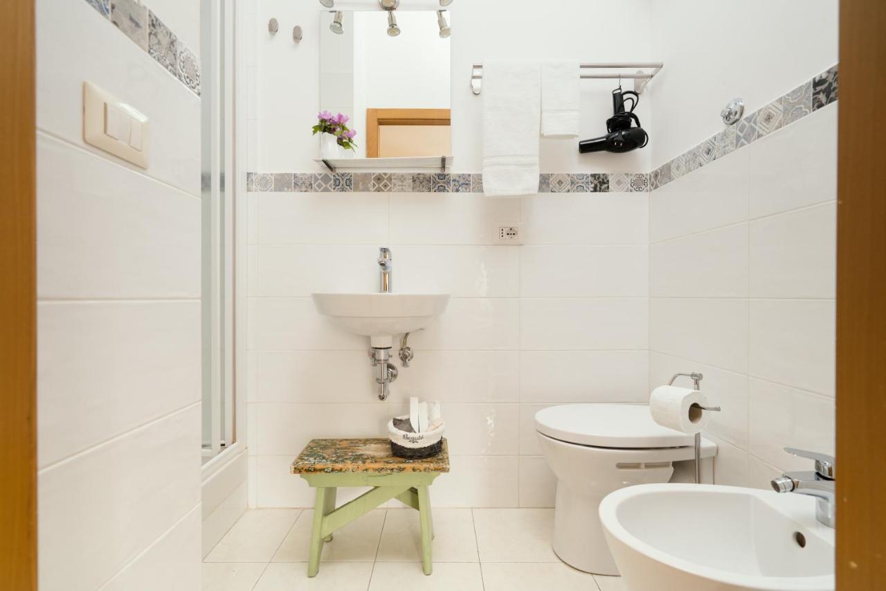 Montecosaro  B&B La Finestra Sul Campanile מראה חיצוני תמונה