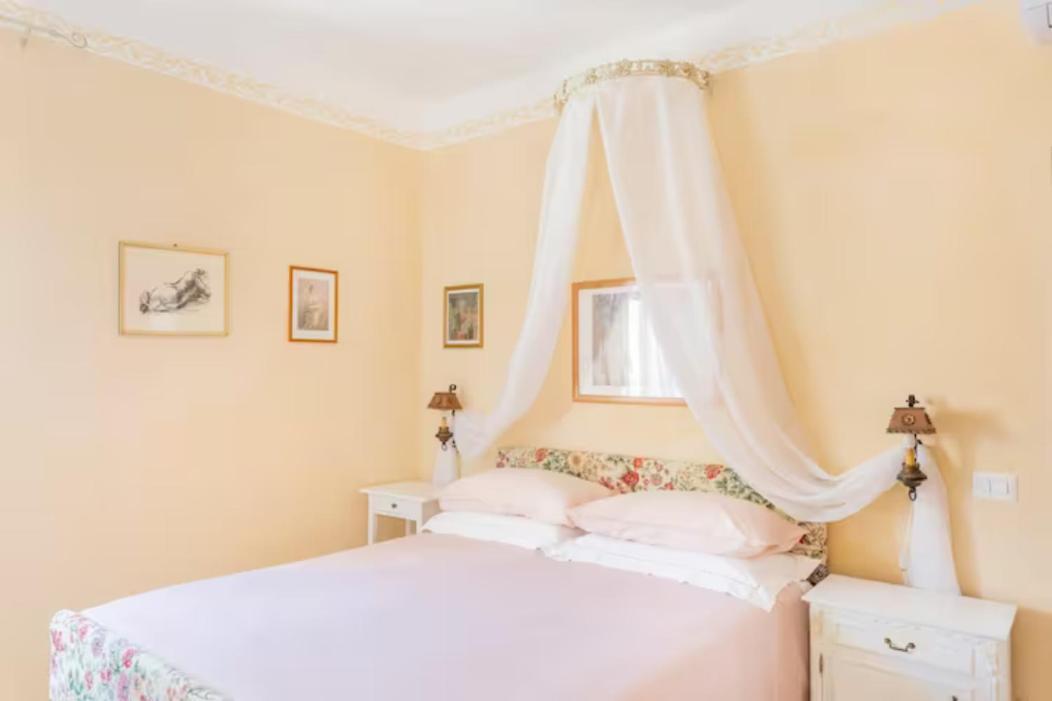 Montecosaro  B&B La Finestra Sul Campanile מראה חיצוני תמונה